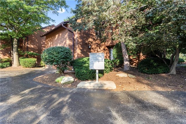 30017 Center Ridge Road F, Westlake, OH 44145