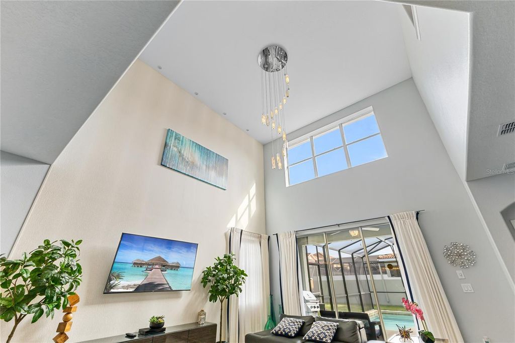 Image 16 of property listing at 9006 MAJESTY PALM ROAD, Kissimmee, FL 34747