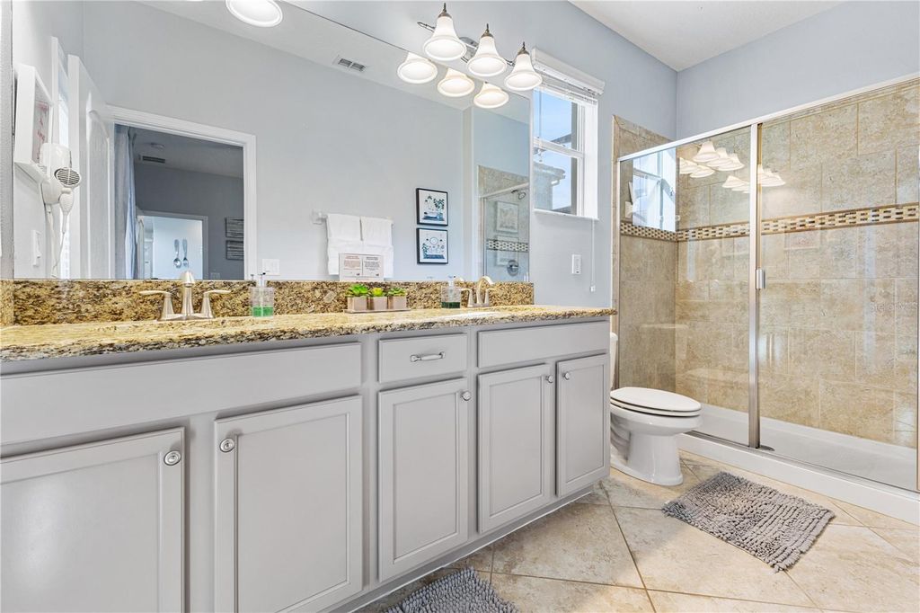 Image 26 of property listing at 9006 MAJESTY PALM ROAD, Kissimmee, FL 34747