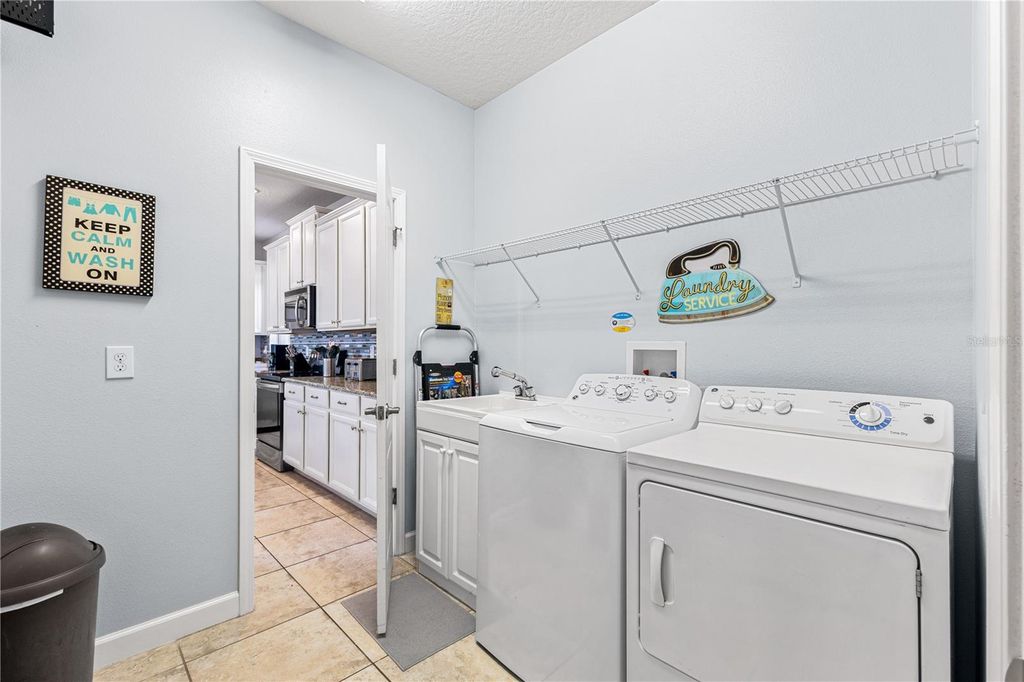 Image 28 of property listing at 9006 MAJESTY PALM ROAD, Kissimmee, FL 34747