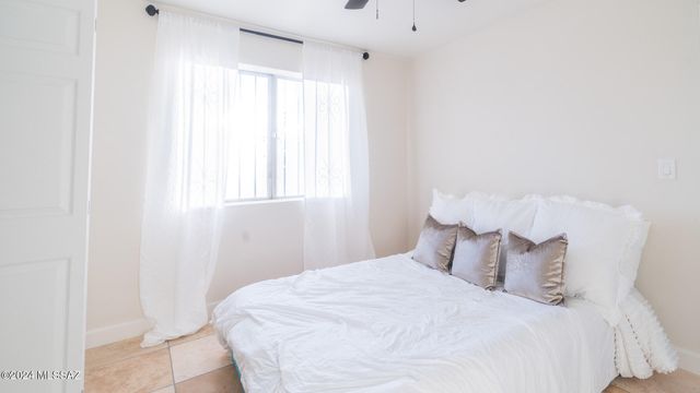 8338 E Placita Prado, Tucson, AZ 85710