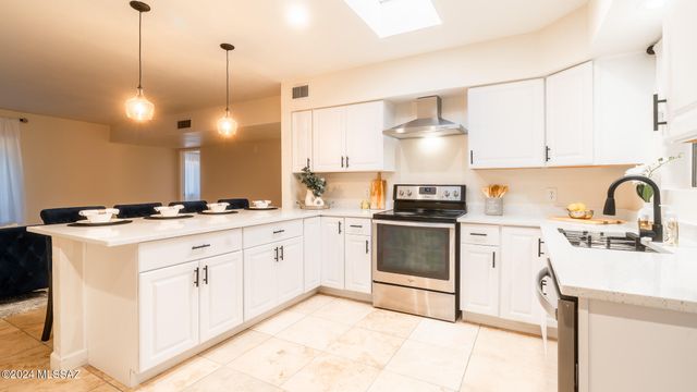 8338 E Placita Prado, Tucson, AZ 85710