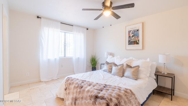 8338 E Placita Prado, Tucson, AZ 85710