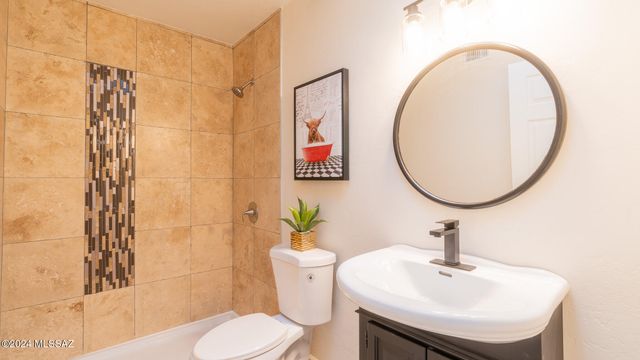 8338 E Placita Prado, Tucson, AZ 85710