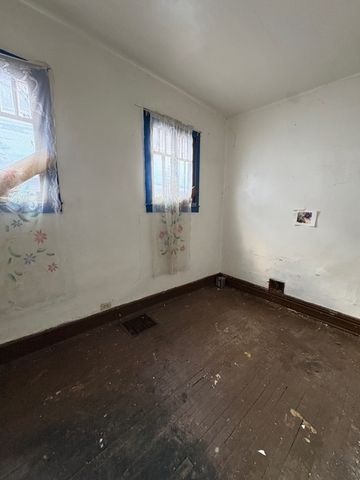 6408 S Rhodes Avenue, Chicago, IL 60637