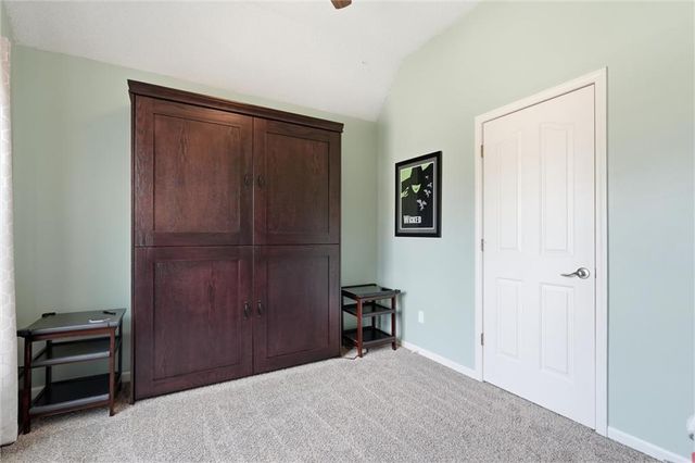 15462 S Hillside Street, Olathe, KS 66062