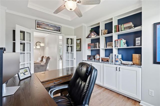 15462 S Hillside Street, Olathe, KS 66062