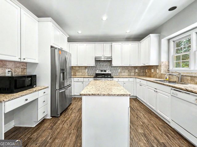 4334 Catamount Drive SW, Lilburn, GA 30047