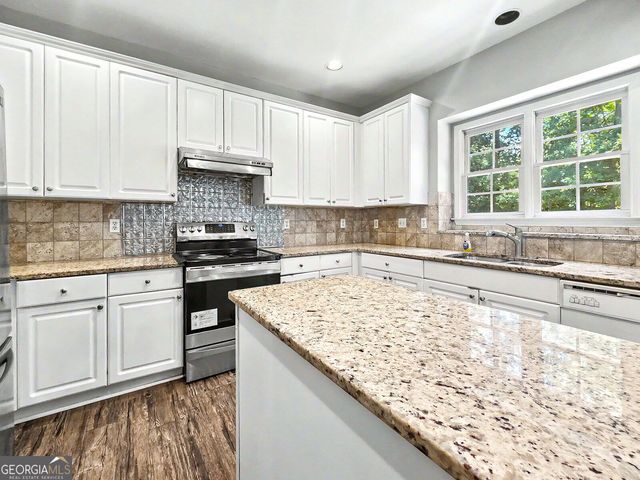 4334 Catamount Drive SW, Lilburn, GA 30047
