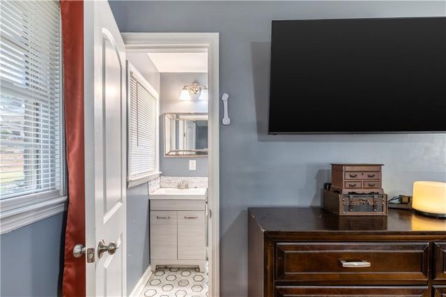 974 Laurelmont SW Drive, Atlanta, GA 30311