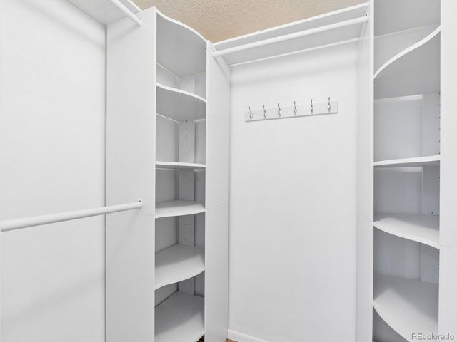 2885 W Long Circle B, Littleton, CO 80120