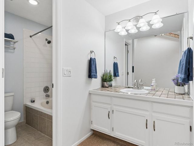 2885 W Long Circle B, Littleton, CO 80120