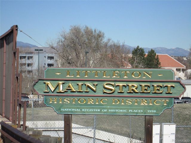 2885 W Long Circle B, Littleton, CO 80120