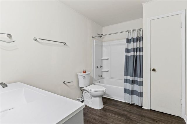5818 Innsbruck Drive, Mobile, AL 36608