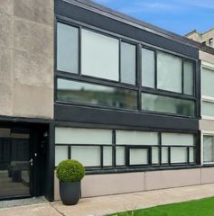 2906 N Sheridan Road, Chicago, IL 60657