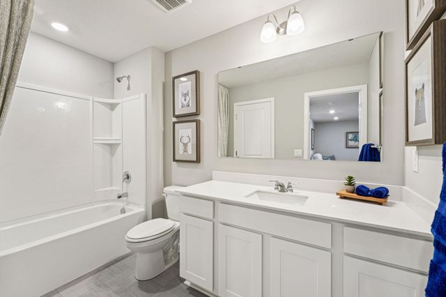 1908 Highview Terrace, Shakopee, MN 55379