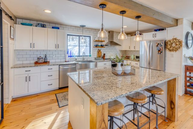 22 Deacon Willey Road, Campton, NH 03223