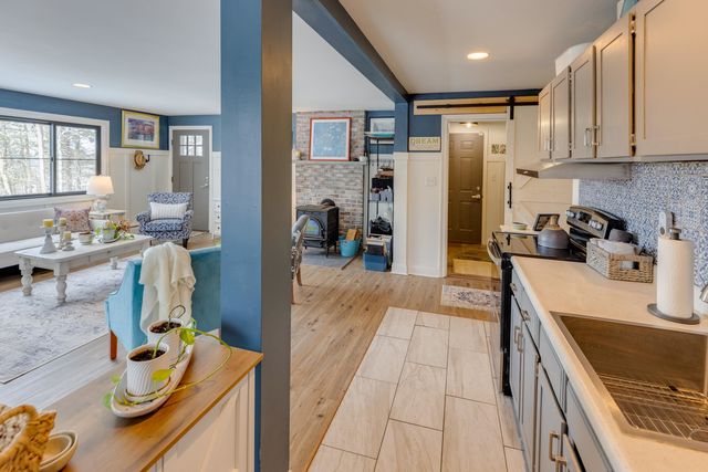 22 Deacon Willey Road, Campton, NH 03223