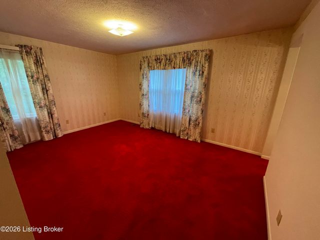 1022 Greenbriar Rd, Lawrenceburg, KY 40342