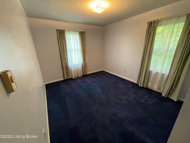 1022 Greenbriar Rd, Lawrenceburg, KY 40342