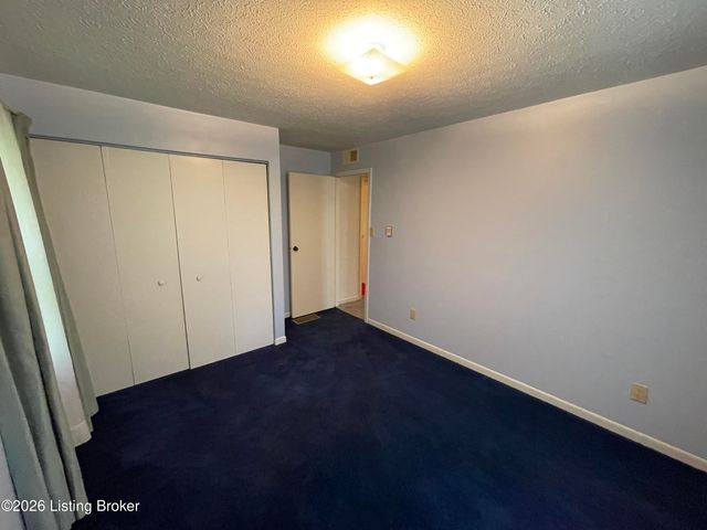 1022 Greenbriar Rd, Lawrenceburg, KY 40342