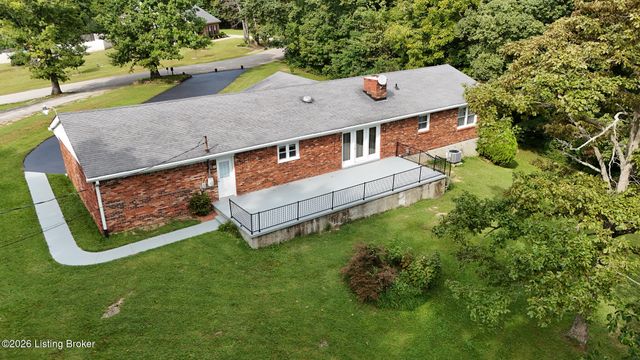1022 Greenbriar Rd, Lawrenceburg, KY 40342