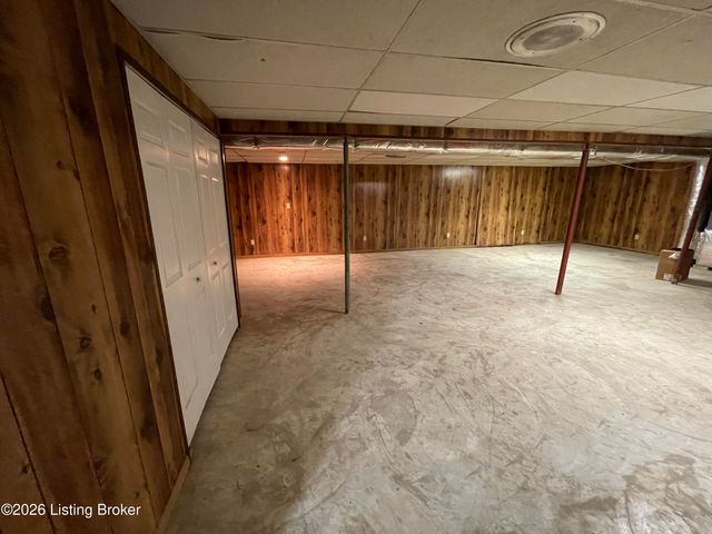 1022 Greenbriar Rd, Lawrenceburg, KY 40342