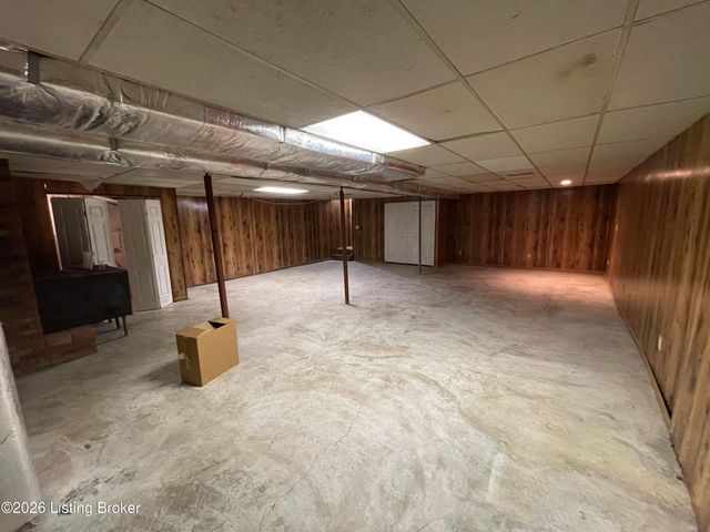 1022 Greenbriar Rd, Lawrenceburg, KY 40342