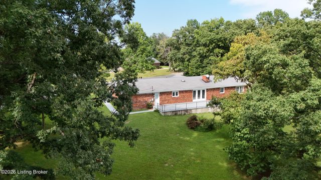 1022 Greenbriar Rd, Lawrenceburg, KY 40342