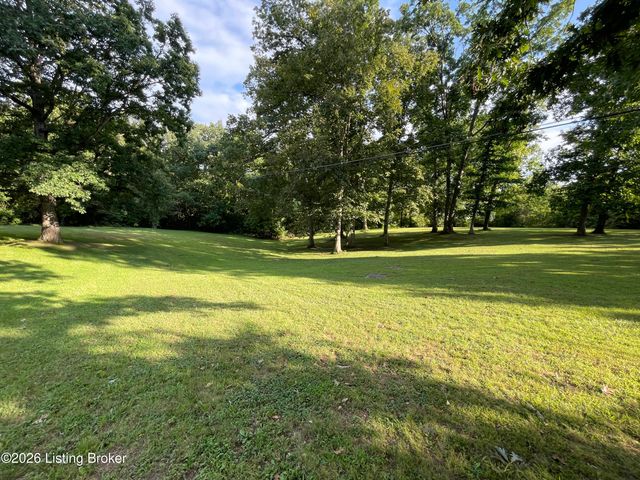 1022 Greenbriar Rd, Lawrenceburg, KY 40342