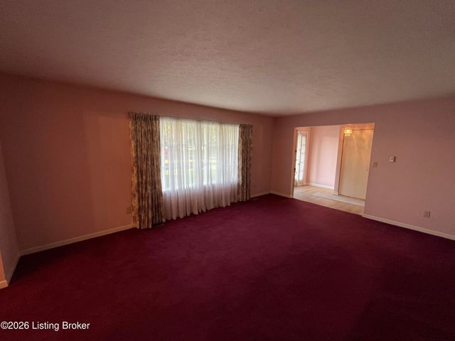 1022 Greenbriar Rd, Lawrenceburg, KY 40342