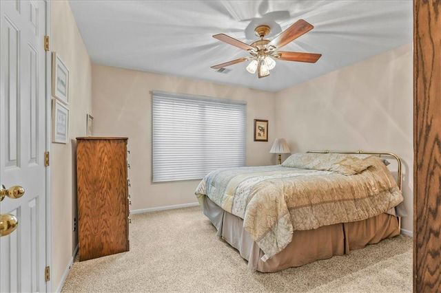 240 SW Winterpark Circle, Lee's Summit, MO 64081