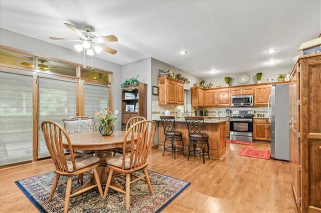 240 SW Winterpark Circle, Lee's Summit, MO 64081
