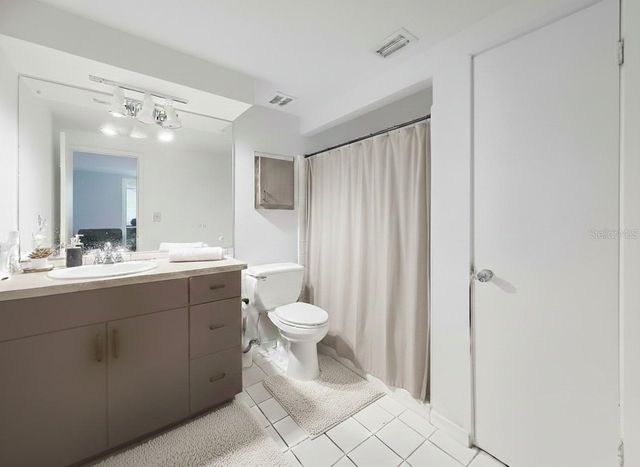 122 ALGIERS DRIVE, Venice, FL 34293