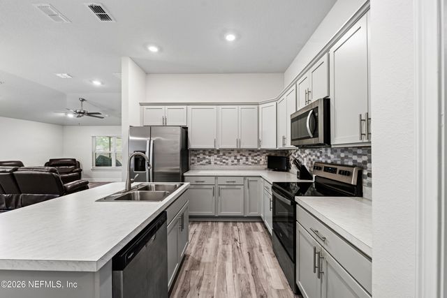 5848 GILCHRIST OAKS Court, Jacksonville, FL 32219