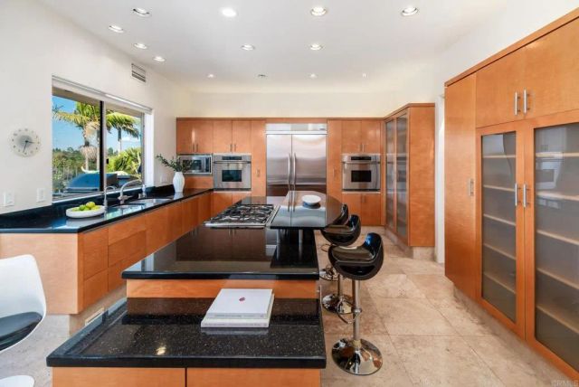 3310 Caminito Daniella, Del Mar, CA 92014