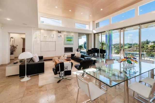 3310 Caminito Daniella, Del Mar, CA 92014