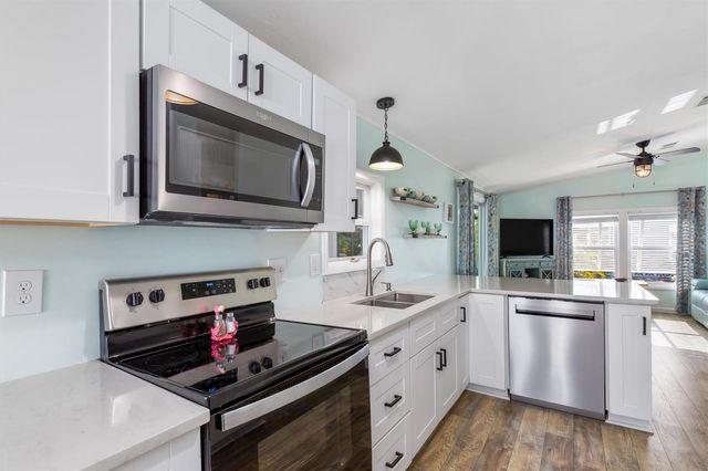 9027 KESTRAL CIRCLE, Englewood, FL 34224