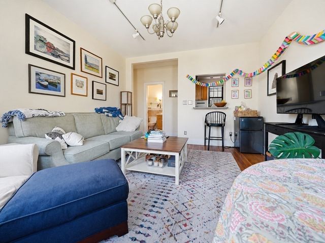 311 Allston St 6, Boston, MA 02135