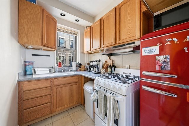 311 Allston St 6, Boston, MA 02135