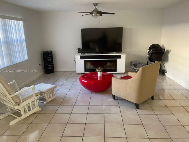 13539 SW 62nd St 131, Miami, FL 33183