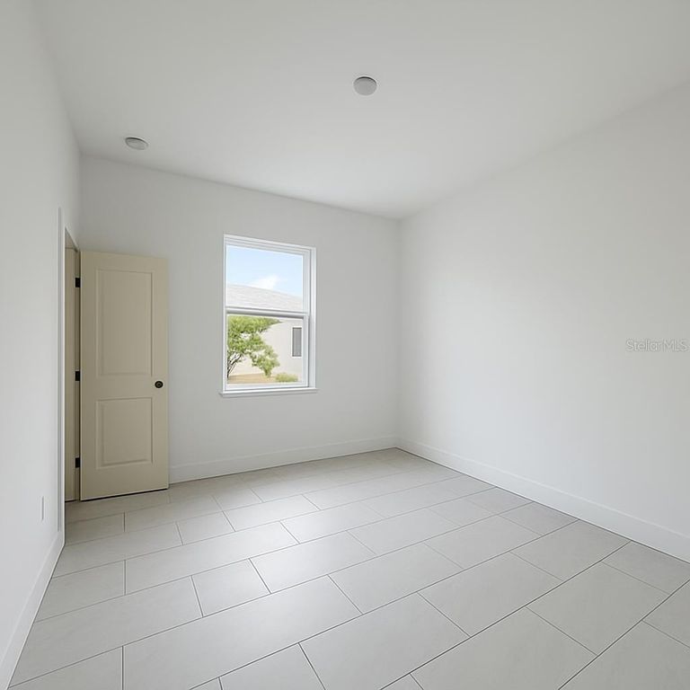 Image 6 of property listing at 162 JADE STREET, Rotonda West, FL 33947