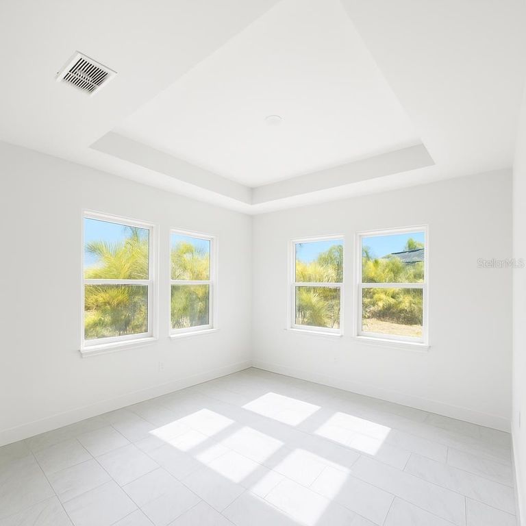 Image 10 of property listing at 162 JADE STREET, Rotonda West, FL 33947