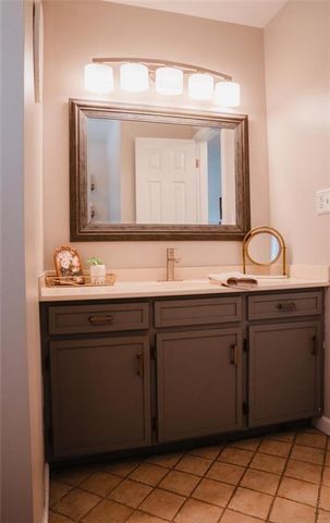 8308 N Troost Avenue, Kansas City, MO 64155