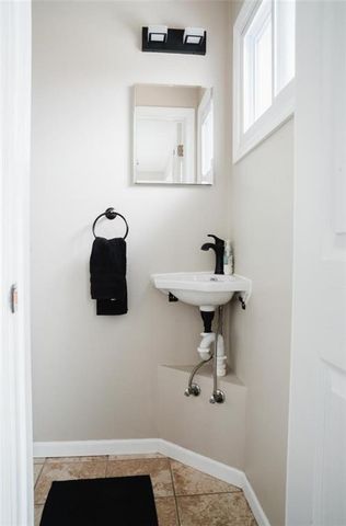 8308 N Troost Avenue, Kansas City, MO 64155