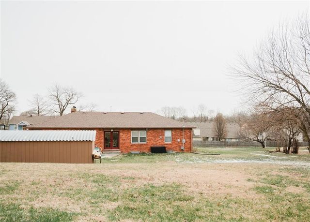 8308 N Troost Avenue, Kansas City, MO 64155