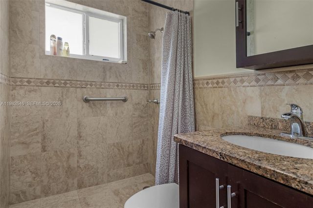 4660 W 9th Ave, Hialeah, FL 33012