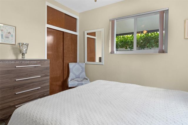 4660 W 9th Ave, Hialeah, FL 33012