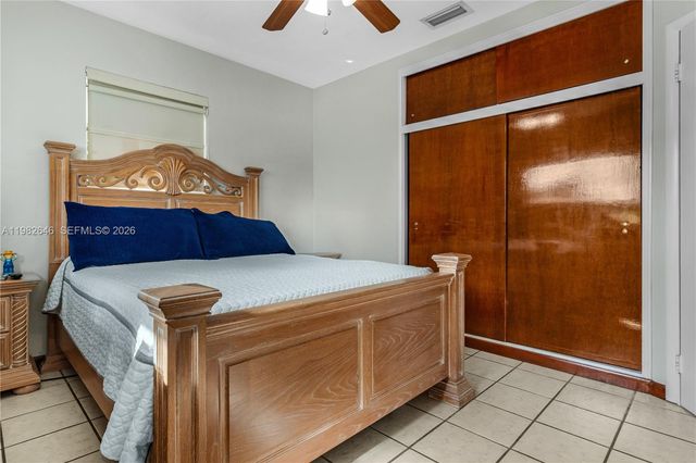 4660 W 9th Ave, Hialeah, FL 33012