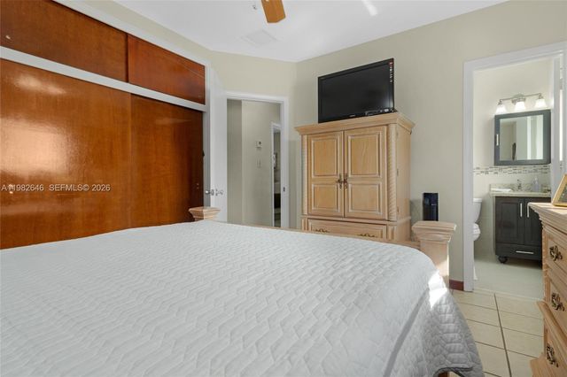 4660 W 9th Ave, Hialeah, FL 33012